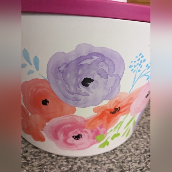 NWOT Tupperware Salad Bowl and Side Container - Picture 2 of 4